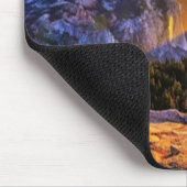 Berg mit Sonnenaufgang Foto Mousepad (Ecke)