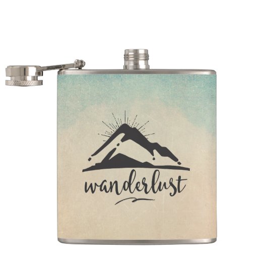 Berg mit Sonnenstrahlen und Wanderlust Typografie Flachmann (Geöffnet)