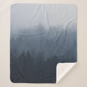BERG MIT WALD IM FUSTER SHERPADECKE