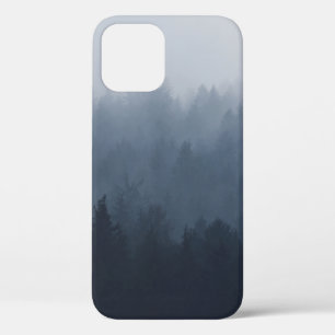 BERG MIT WALD IM NEBEL Case-Mate iPhone HÜLLE