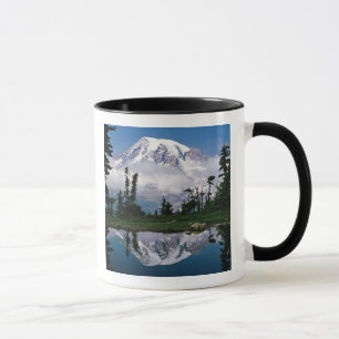 Berg Rainier in einer Bergbahn Tasse