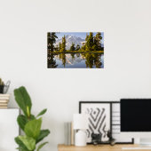Berg Rainier reflektiert in einem Tal nahe der Plu Poster (Heimbüro)