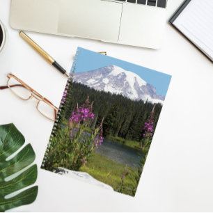 Berg Rainier und Wildblumen Landschaft Notizblock