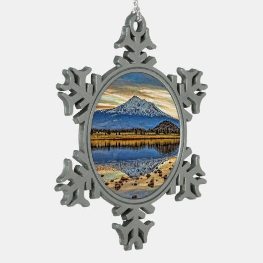 BERG SHASTA REFLEKTIERT SCHNEEFLOCKEN Zinn-Ornament (Links)