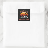 Bergabenteuer Quadratischer Aufkleber (Tasche)