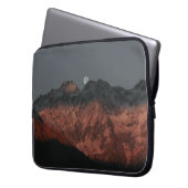 BERGBERGE WÄHREND DER GESCHÄFTSZEIT LAPTOPSCHUTZHÜLLE (Vorderseite Links)