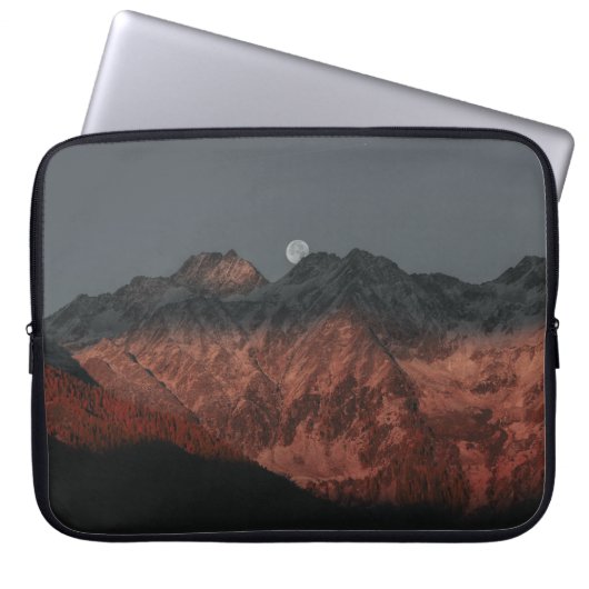 BERGBERGE WÄHREND DER GESCHÄFTSZEIT LAPTOPSCHUTZHÜLLE (Vorderseite)
