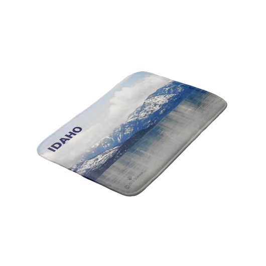 Berge am See Badematte (Schrägansicht)