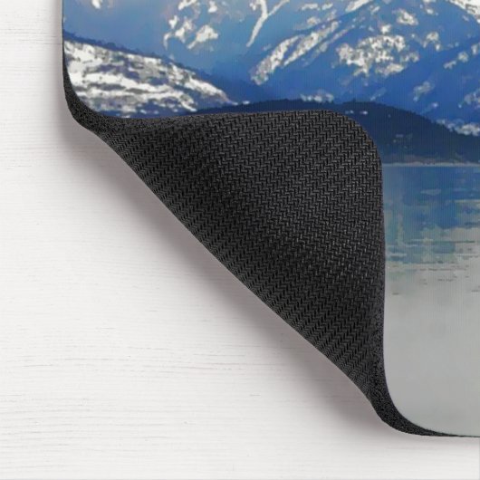 Berge am See Mousepad (Ecke)