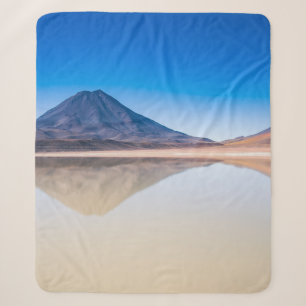 BERGE AUF DEM WASSER REFLEKTIERT SHERPADECKE