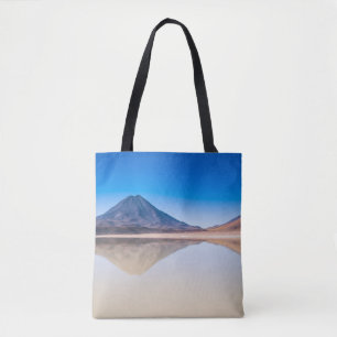 BERGE, DIE SICH AUF WASSER SPIEGELN TASCHE