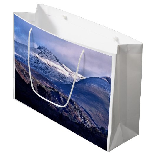 BERGE GROßE GESCHENKTÜTE (Vorderseite Schrägansicht)