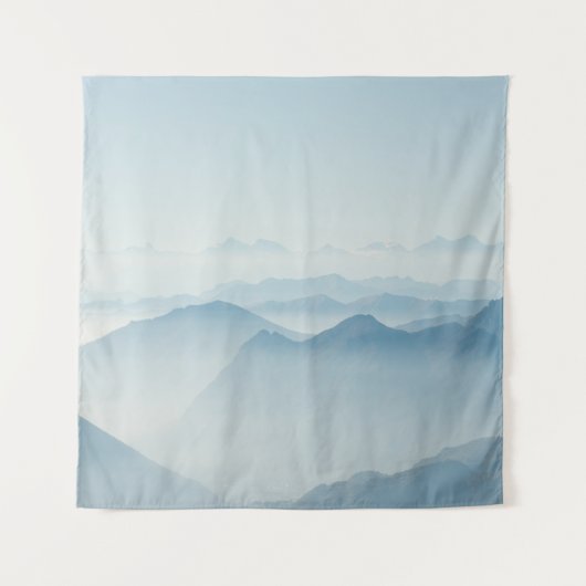 BERGE MIT NEBEL BEDECKT WANDTEPPICH (Vorderseite)