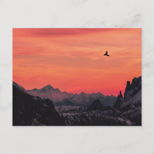 Berge Oranger Sonnenuntergang Vogel am Himmel Postkarte