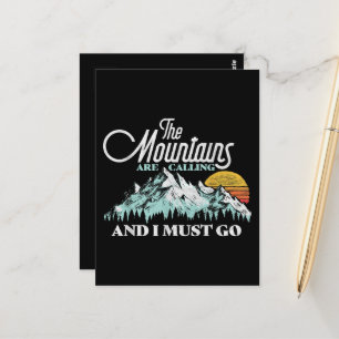 Berge rufen Ich muss Retro 80er gehen Postkarte