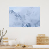 Berge, schneebedeckte Berge und Wolken Poster (Küche)
