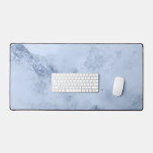 Berge, schneebedeckte Berge und Wolken Schreibtischunterlage (Tastatur & Maus)