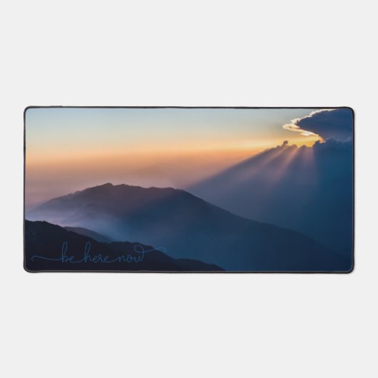 Berge, Sonnenaufgangsfotos, seien Sie hier Zitat Schreibtischunterlage (Vorderseite)