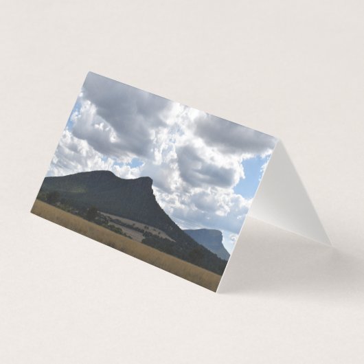 Berge Sturgeon und Abrupt unter dramatischen Wolke (Vorderseite)