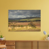 Berge und Berge unter einem bewölkten Himmel Leinwanddruck (Insitu (Wohnzimmer))