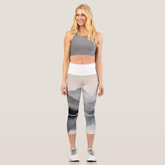 Berge und Fluss - Abstrakte 🌄 🎨 Capri Leggings (Vorderseite)