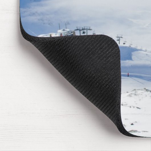 Berge und Skiausrüstung Mousepad (Ecke)