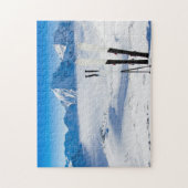 Berge und Skiausrüstung Puzzle (Vertikal)