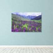 Berge und Wildblumen auf der Alp, 2 Leinwanddruck (Insitu (Holzboden))