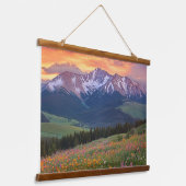 Berge und Wildblumen Druckfarben Wandteppich Mit Holzrahmen (Gewinkelt)