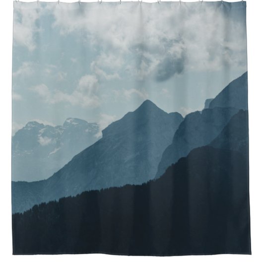 BERGE UNTER WEISSEM HIMMEL DUSCHVORHANG (Vorderseite)