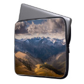 BERGE WÄHREND DES TAGES LAPTOPSCHUTZHÜLLE (Vorderseite Links)