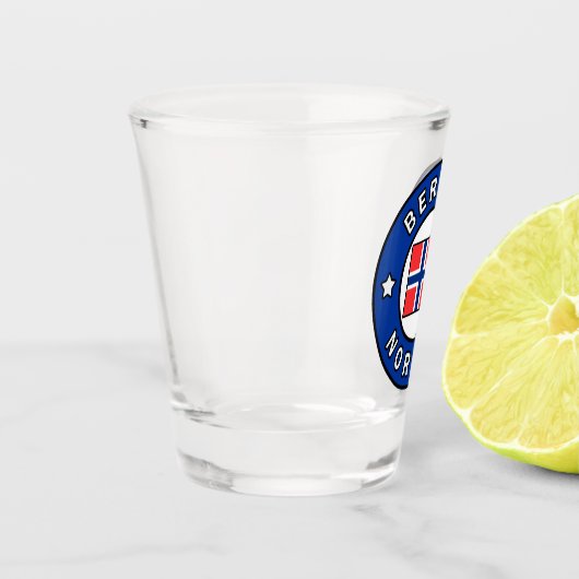Bergen Norwegen Schnapsglas (Links)