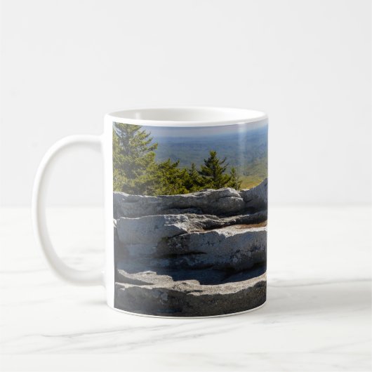 Berggipfel mit Landschaftlicher Aussicht Kaffeetasse (Links)
