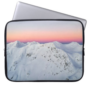 BERGGIPFEL MIT SCHNEE BEDeckt Laptopschutzhülle