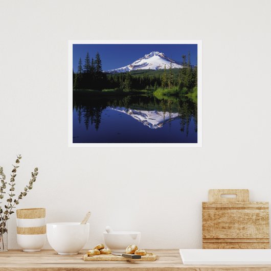 Berghütte und Reflektion, Oregon Poster (Küche)