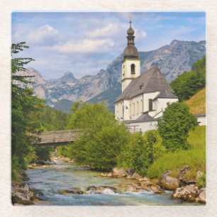 Bergkirche mit Flusslandschaft Glasuntersetzer
