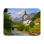 Bergkirche mit Flusslandschaft Magnet (Horizontal)