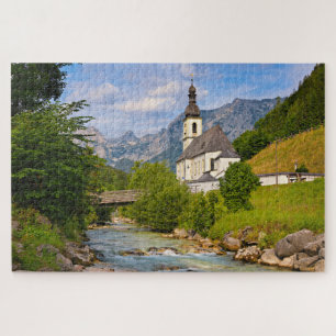 Bergkirche mit Flusslandschaft Puzzle