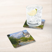 Bergkirche mit Flusslandschaft Rechteckiger Pappuntersetzer (Vor Ort)