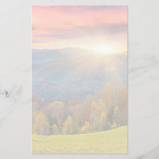 Berglandschaft mit Wald Briefpapier (Vorderseite)