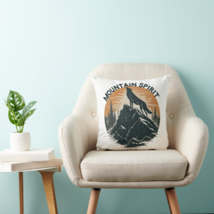 Bergmajestät Wolf heult auf dem Gipfel Kissen