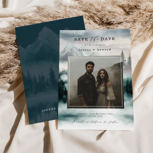 Bergnebel Pinienwald Save the Date Foto Einladung
