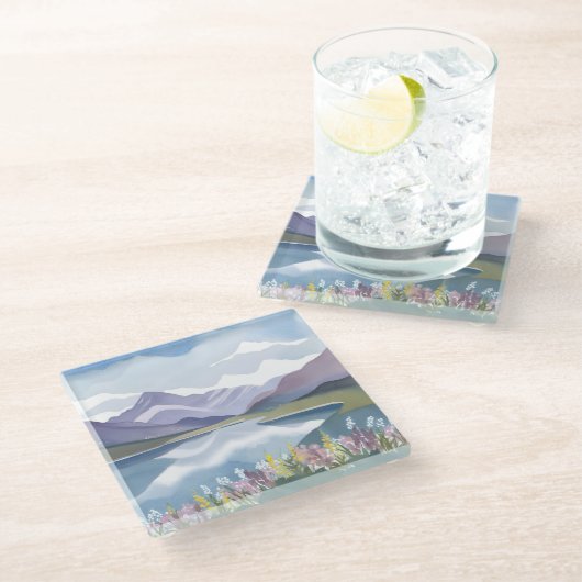 Bergsee | Florale Aquarell-Landschaft Glasuntersetzer (Schrägansicht)