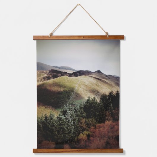 BERGSICHT AUF WALEN WANDTEPPICH MIT HOLZRAHMEN (Vorderseite)