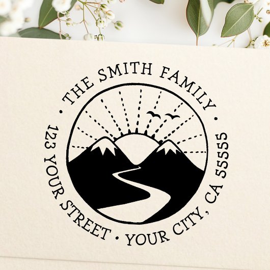 Bergsonnenaufgang whimsical Schriftart Rücksendead Permastempel