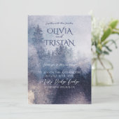 Bergwaldnebel verzauberte Hochzeit Einladung (Stehend Vorderseite)