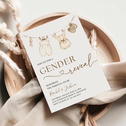 Bericht über das Geschlecht von Babykleidern mit W Einladung