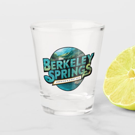 Berkeley Springs Illustration Travel Logo Schnapsglas (Vorderseite)