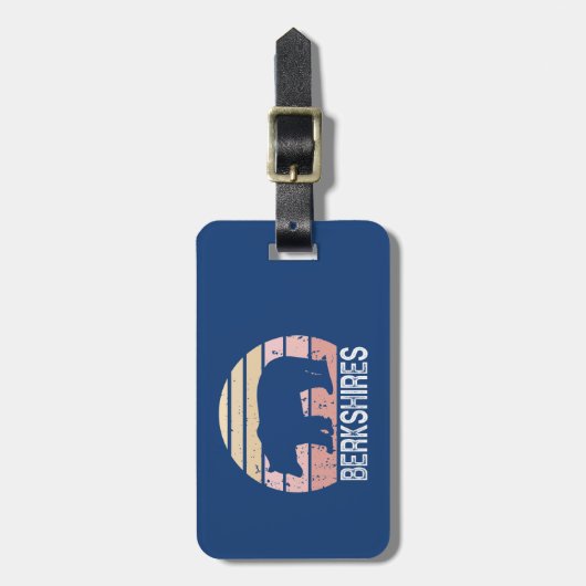 Berkshires Retro Bear Gepäckanhänger (Vorderseite vertikal)