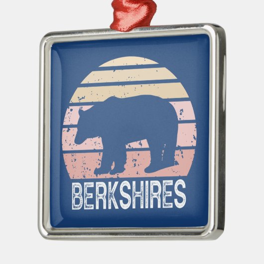 Berkshires Retro Bear Ornament Aus Metall (Links)